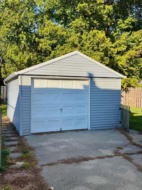 Tiny photo for 715 Donald Avenue, Royal Oak City, MI 48073 (MLS # 58050196407)