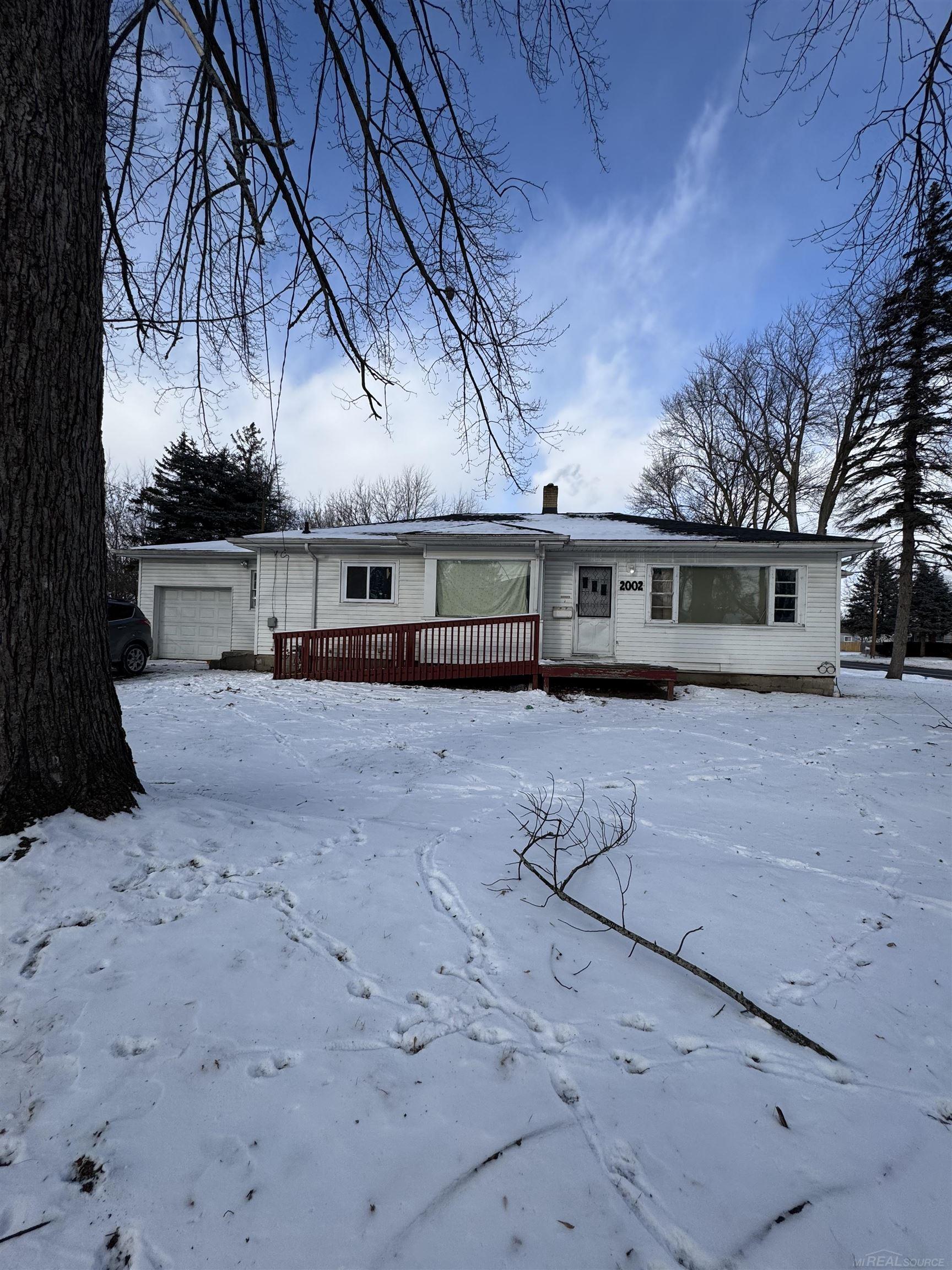 2002 Marquette Street