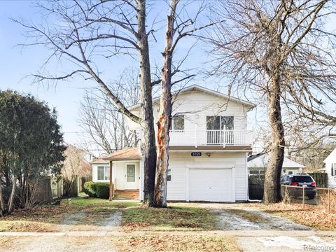 3321 Stone Street Port Huron City MI 48060