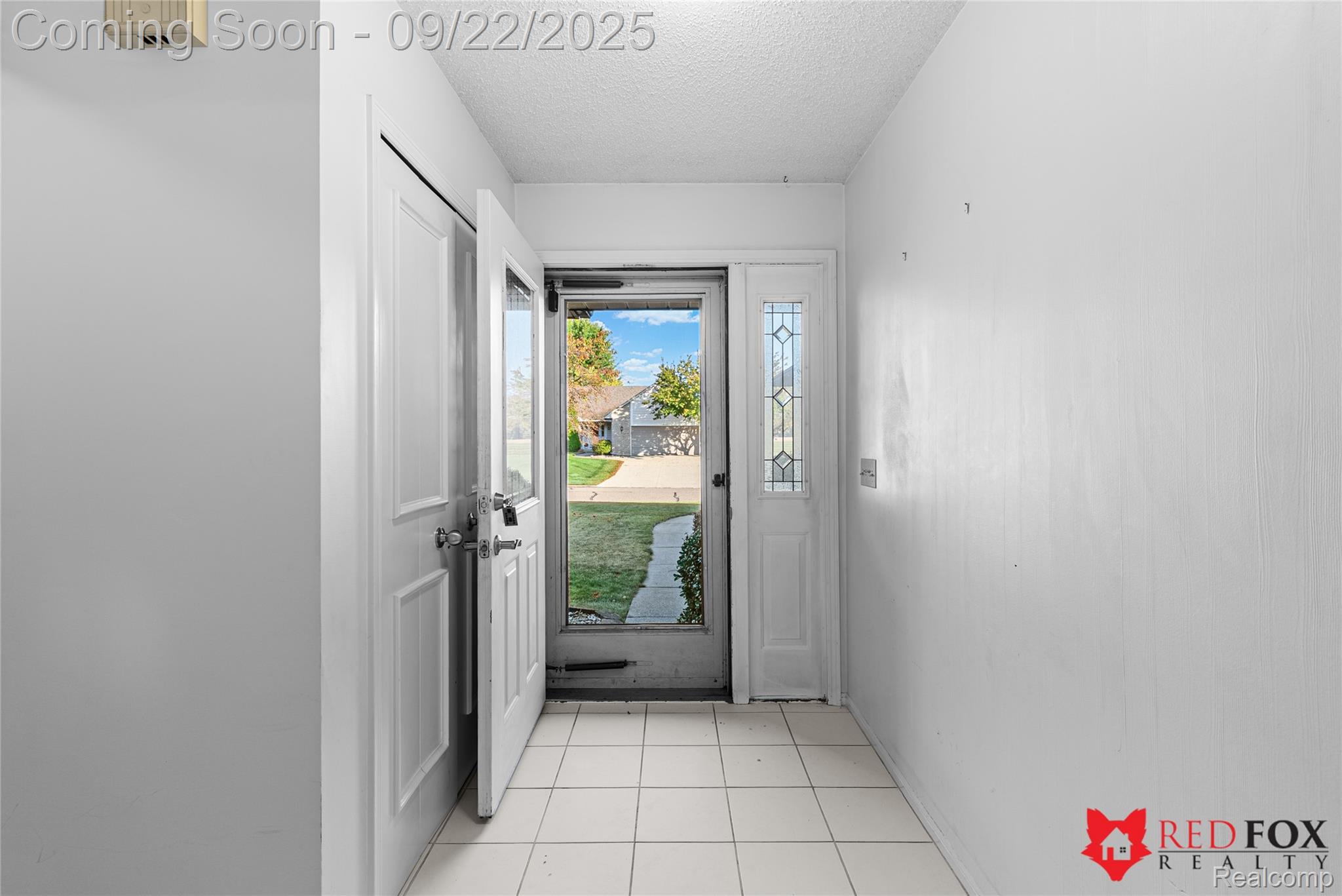 6031 Oak Creek Drive