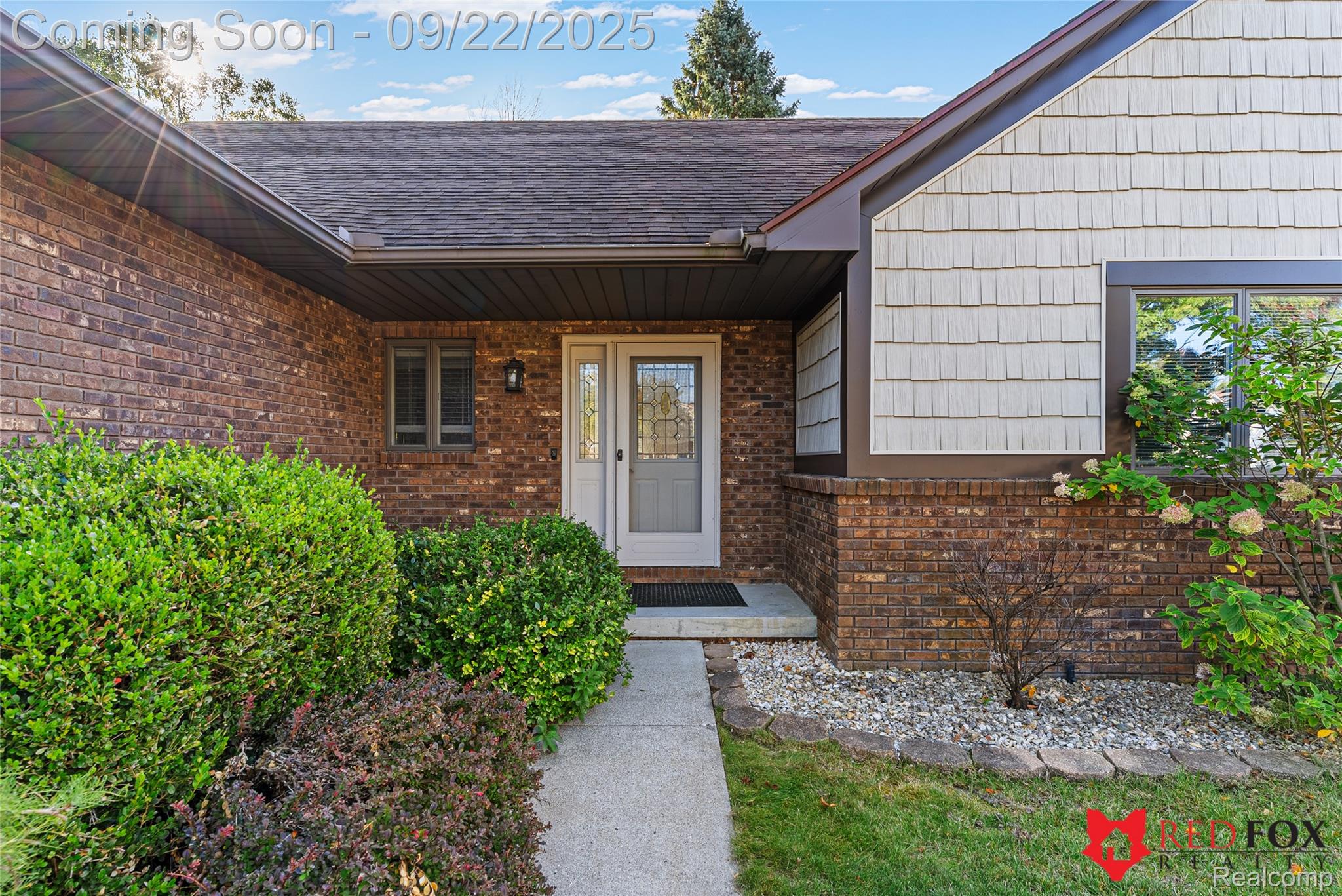 6031 Oak Creek Drive