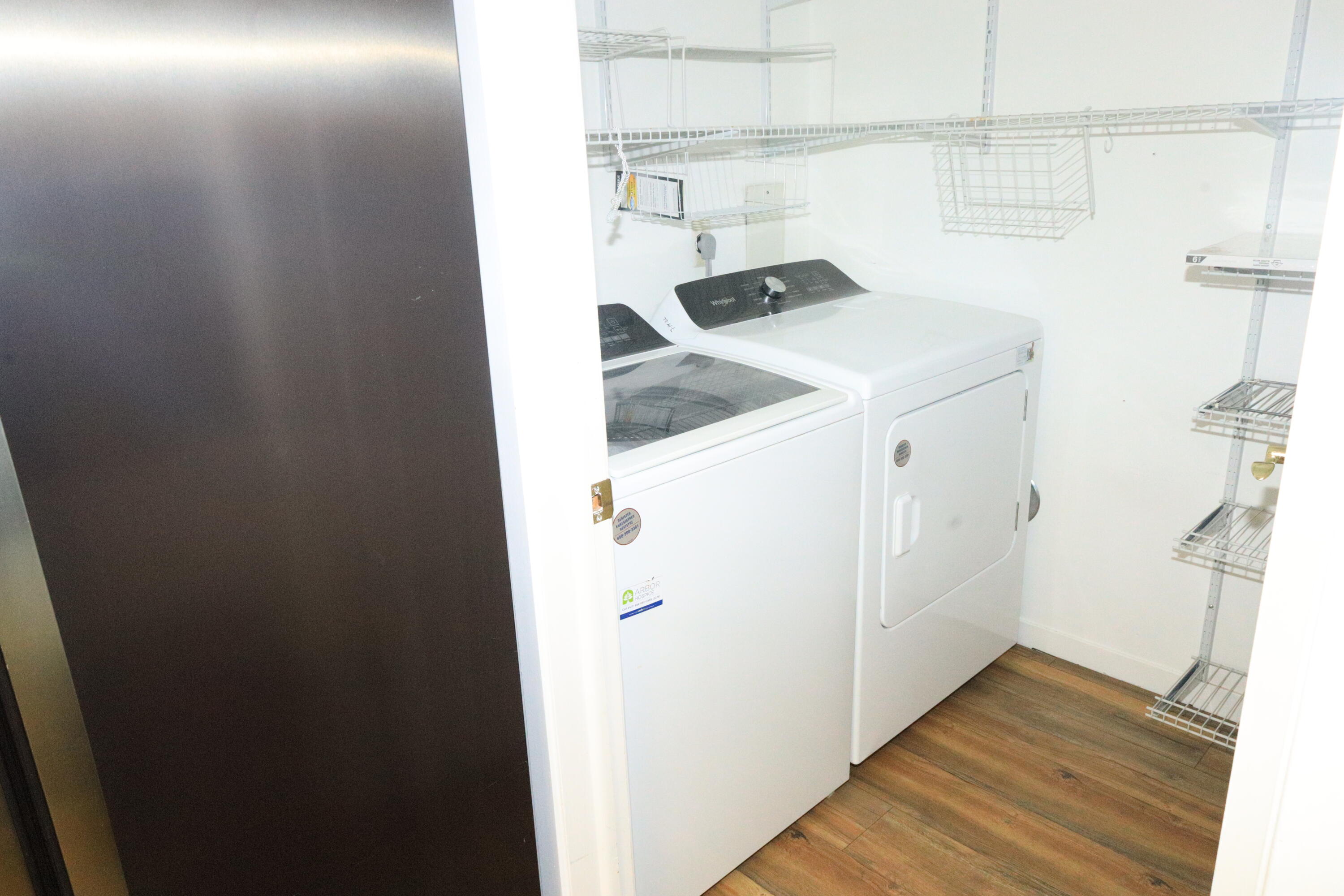 1731 Cliff'S Landing