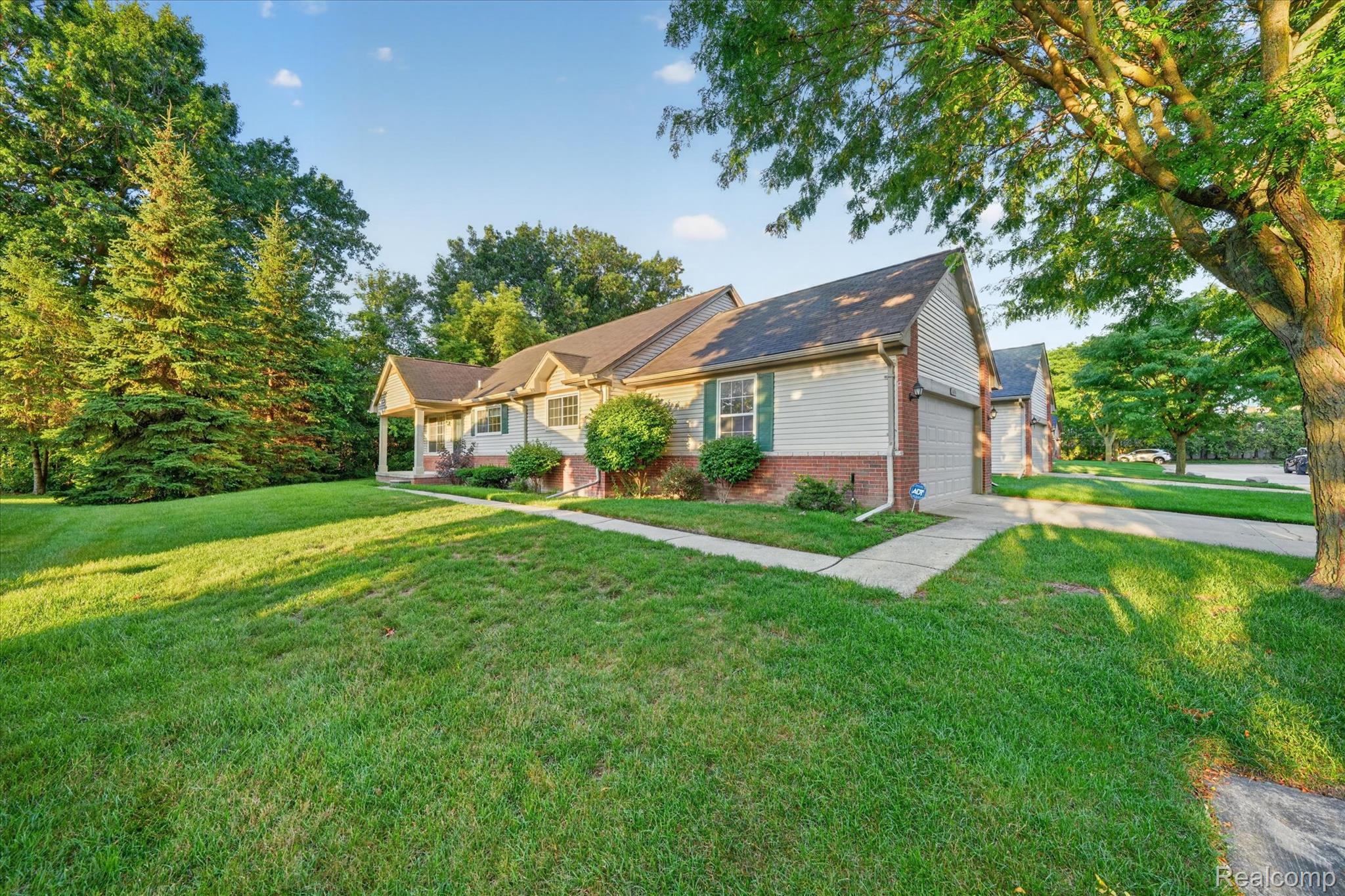 16830 Kenwood Court