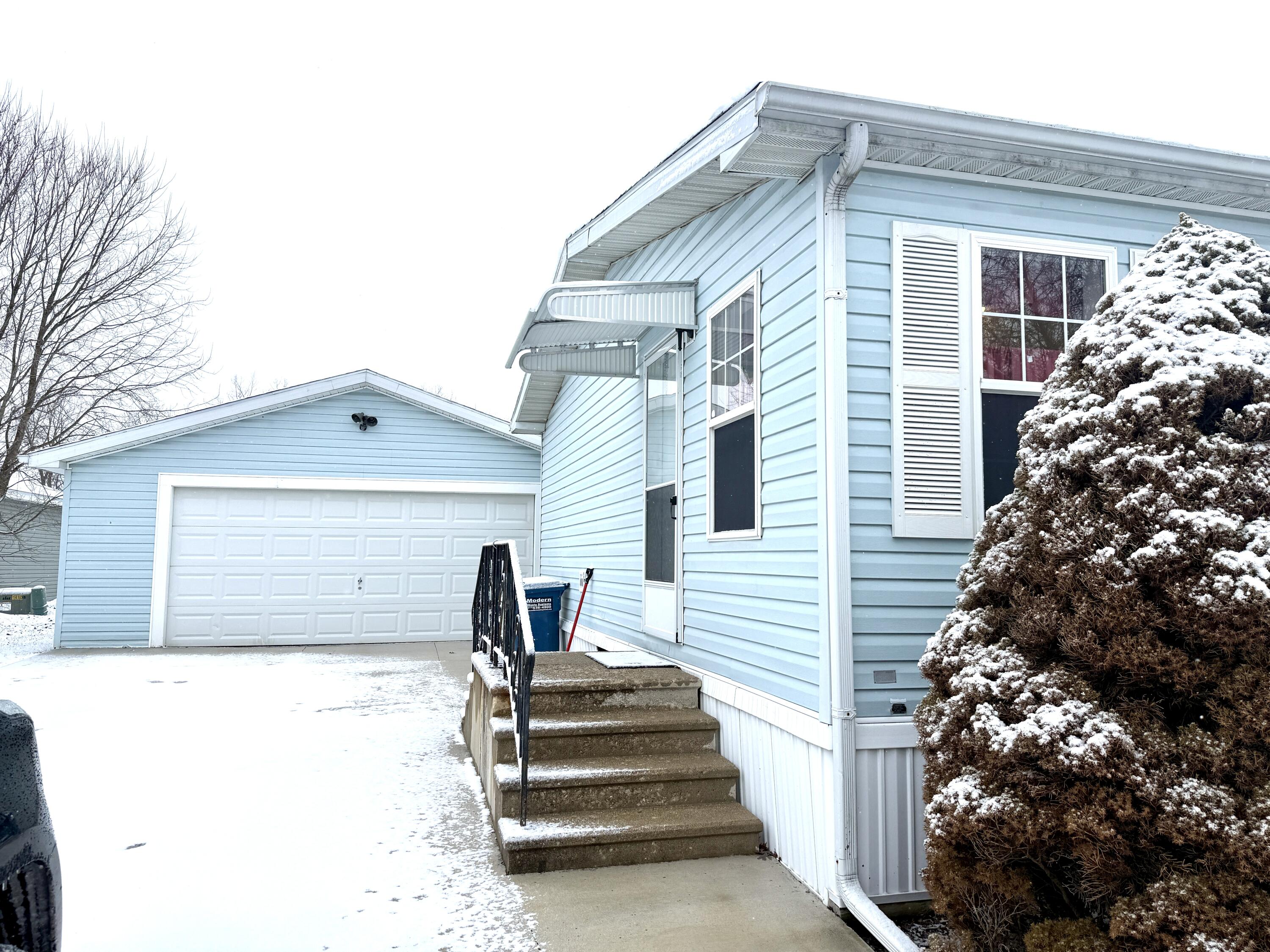 3828 Idlewild Street