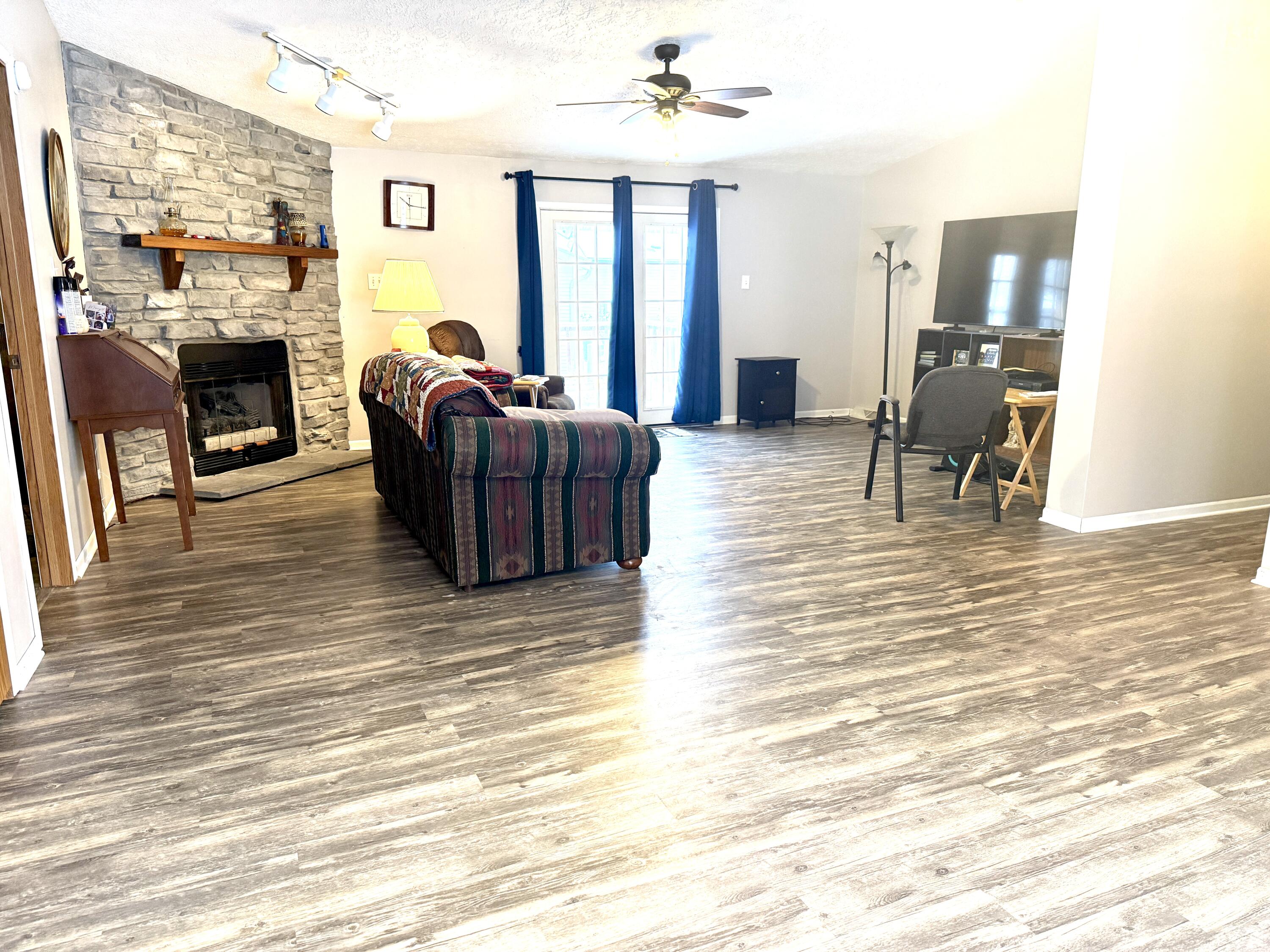 3828 Idlewild Street