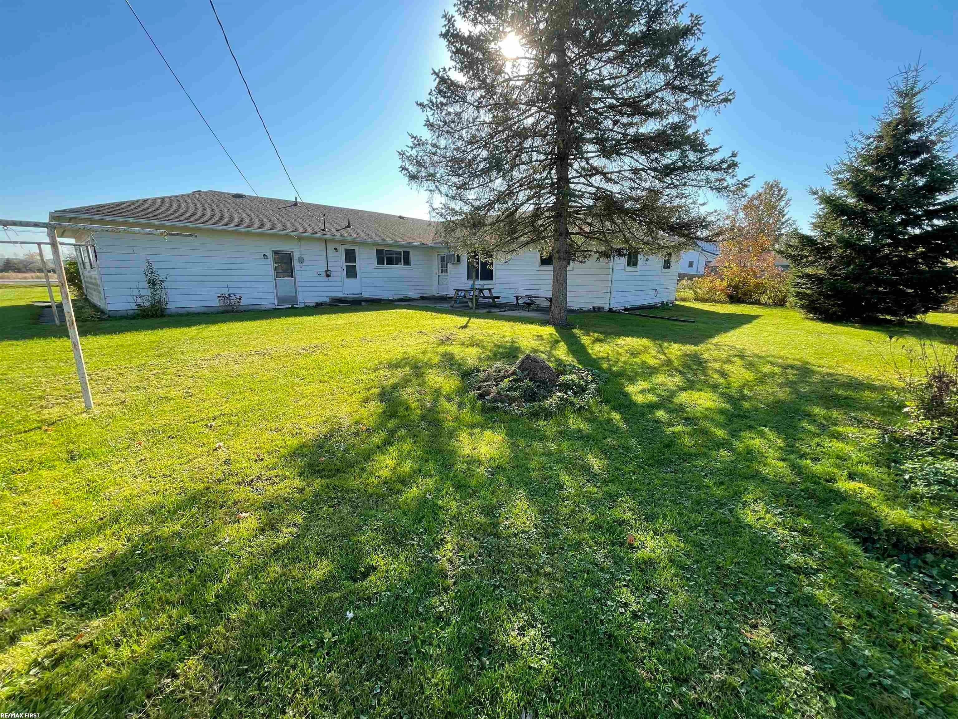 4264 King Drive