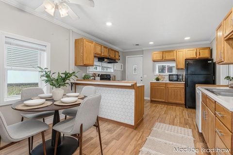 Tiny photo for 2655 Longfellow Avenue SW, Wyoming City, MI 49509 (MLS # 65026013415)