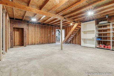 Tiny photo for 2655 Longfellow Avenue SW, Wyoming City, MI 49509 (MLS # 65026013415)