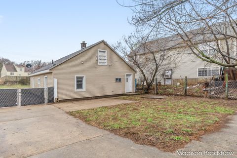 Tiny photo for 2655 Longfellow Avenue SW, Wyoming City, MI 49509 (MLS # 65026013415)