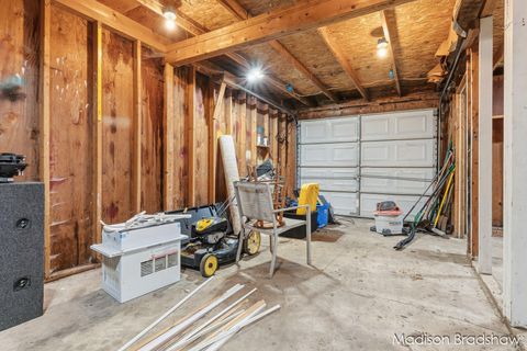 Tiny photo for 2655 Longfellow Avenue SW, Wyoming City, MI 49509 (MLS # 65026013415)