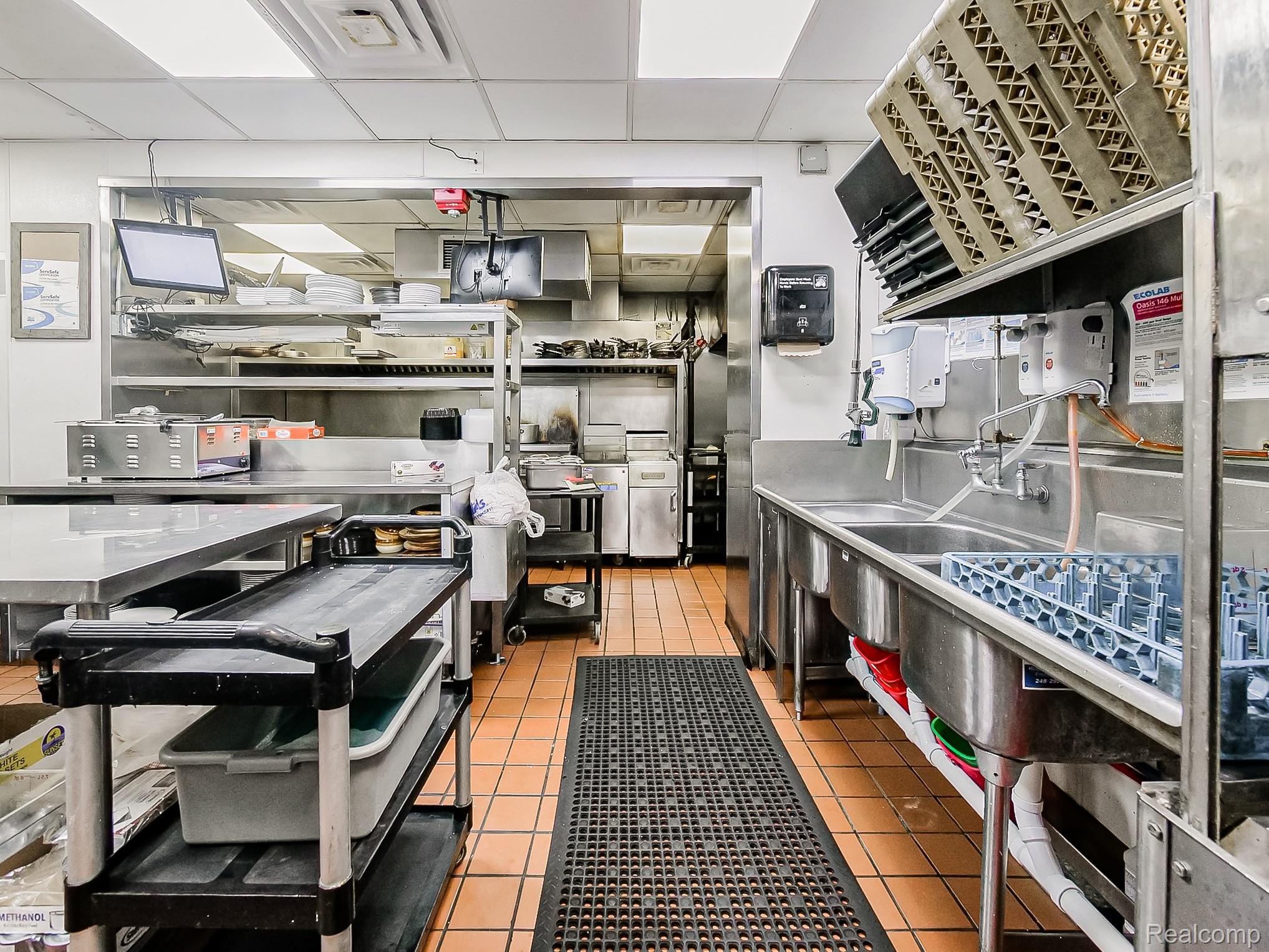 19416 Livernois Avenue