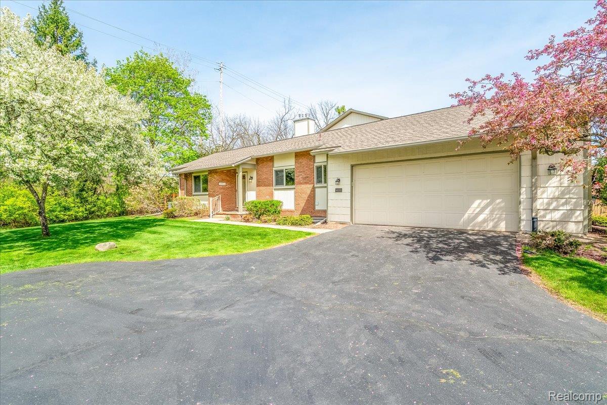 48132 Colony Farm Circle