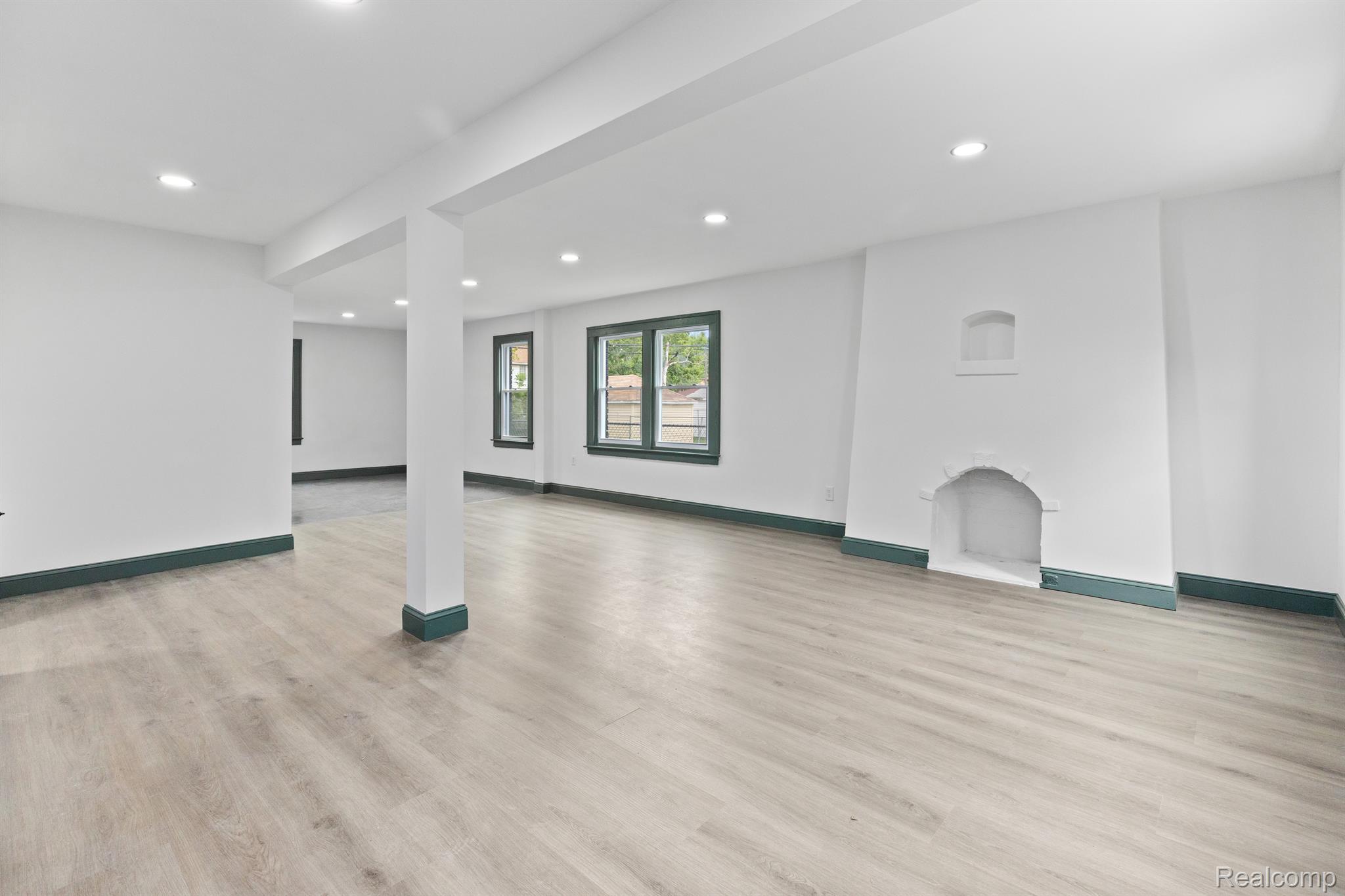 Detroit City, Michigan 48238, United States, 4 Bedrooms Bedrooms, ,3 BathroomsBathrooms,Residential,Active,135998