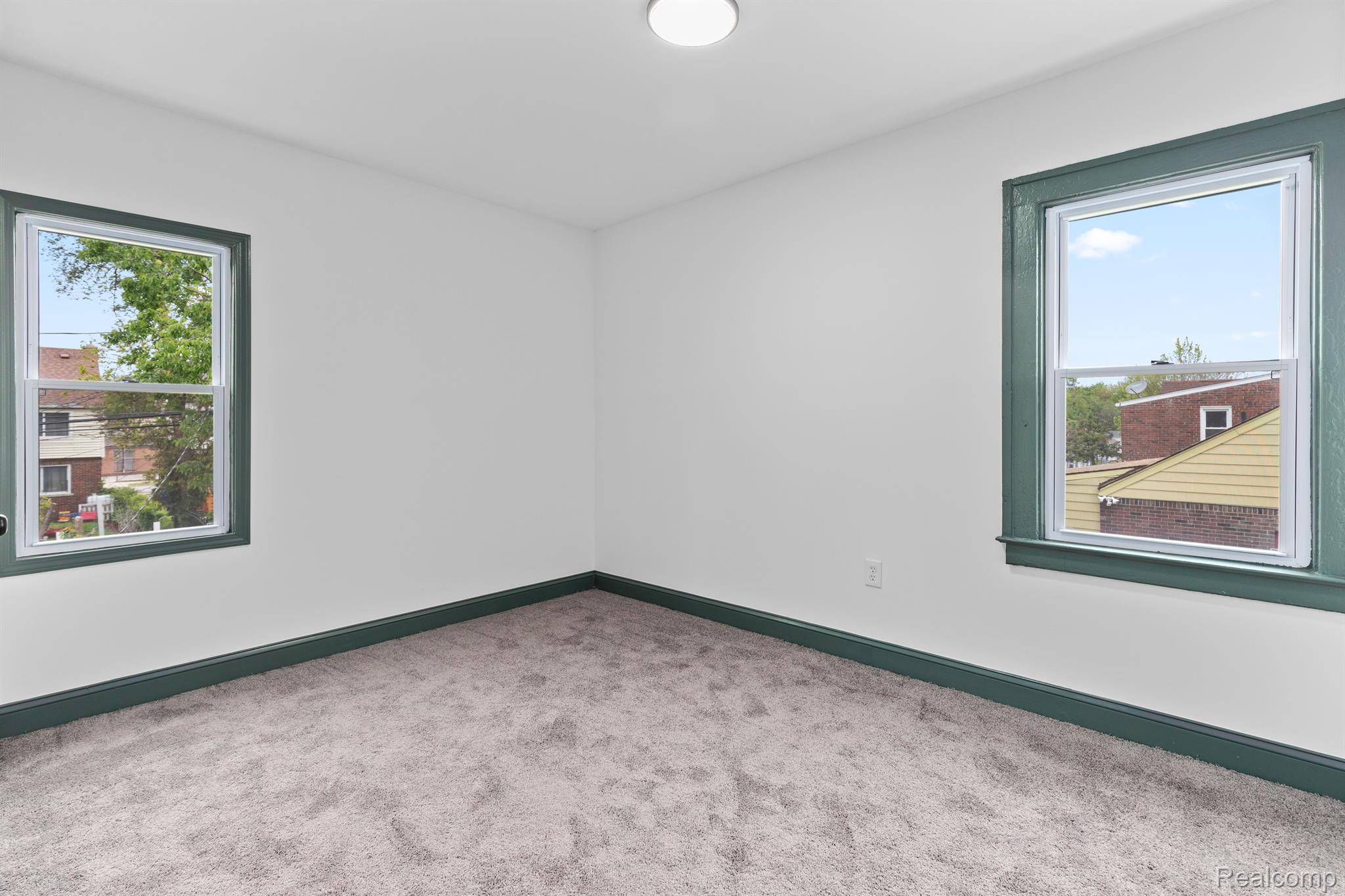 Detroit City, Michigan 48238, United States, 4 Bedrooms Bedrooms, ,3 BathroomsBathrooms,Residential,Active,135998