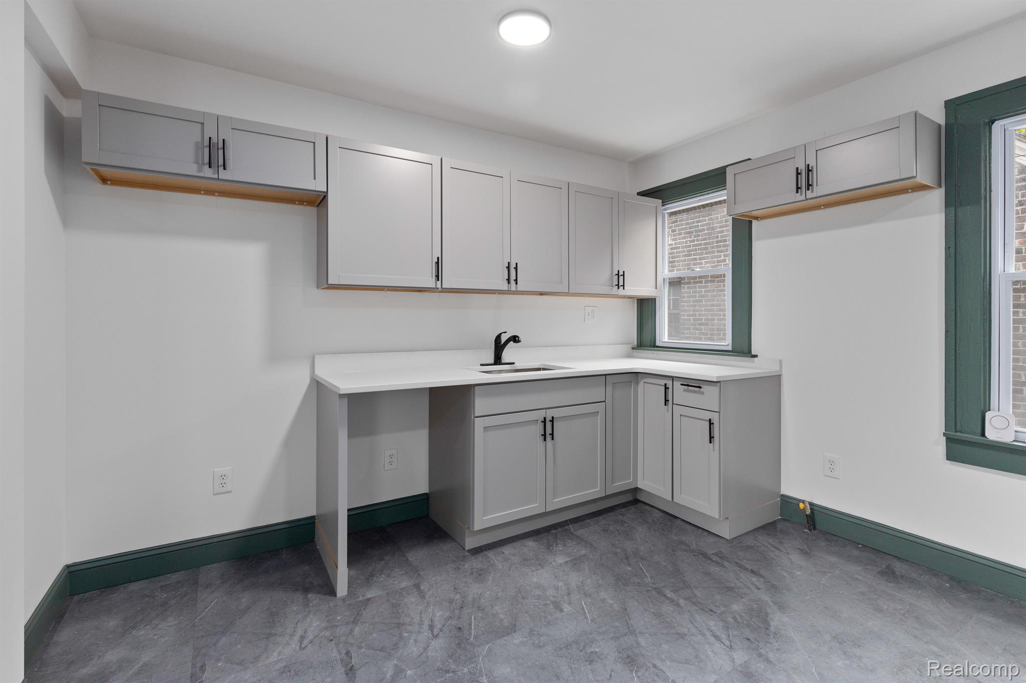 Detroit City, Michigan 48238, United States, 4 Bedrooms Bedrooms, ,3 BathroomsBathrooms,Residential,Active,135998