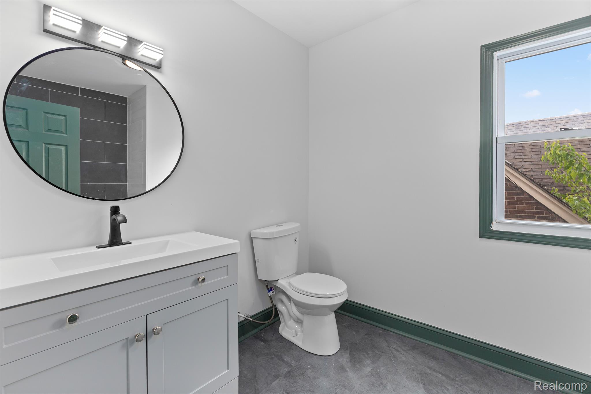 Detroit City, Michigan 48238, United States, 4 Bedrooms Bedrooms, ,3 BathroomsBathrooms,Residential,Active,135998