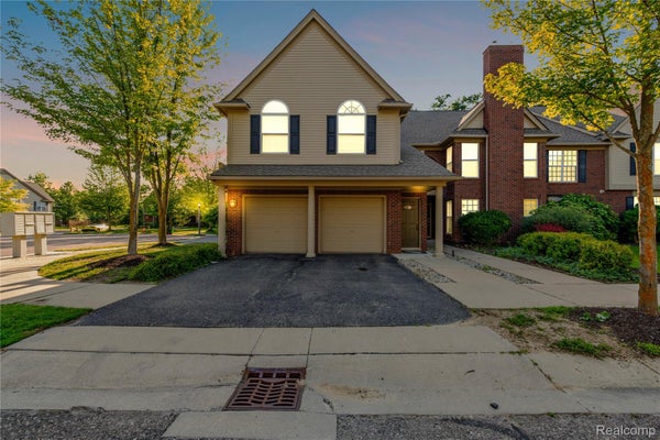 28553 CARLTON WAY DR, NOVI, MI 48377 - Image 5dc01f4774cb1c87379b9b0b77c8e834/3876190253