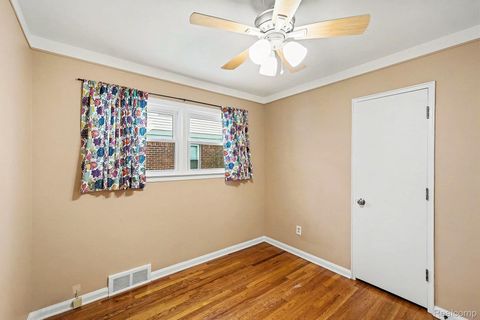 Tiny photo for 163 Chippewa Avenue, Royal Oak City, MI 48073 (MLS # 20261001641)