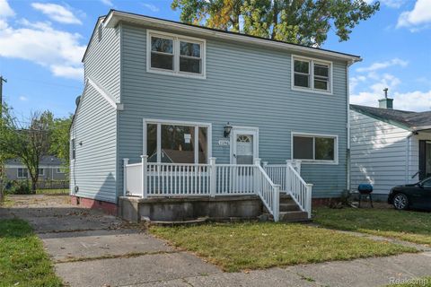 11246 Chalmers Avenue Warren City MI 48089