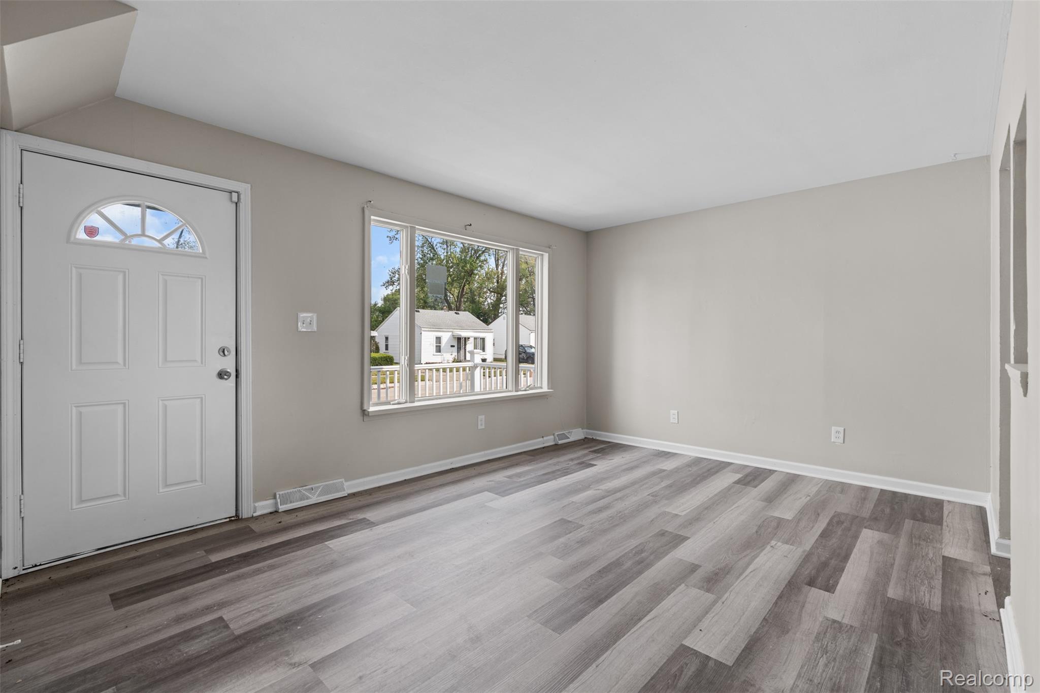 11246 Chalmers Avenue