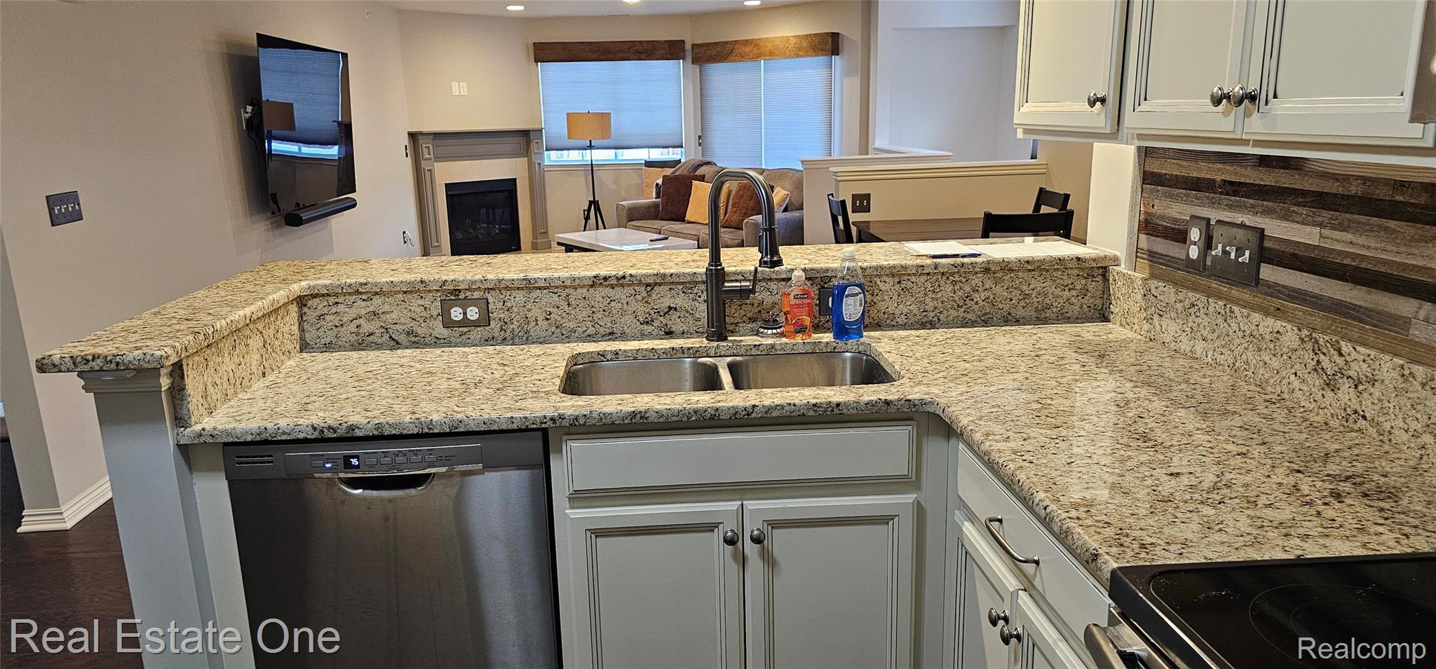 6988 Boulder Pointe Drive 85