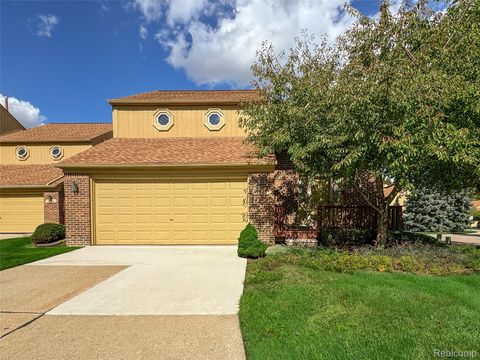 2283 Crystal Drive Rochester Hills City MI 48309