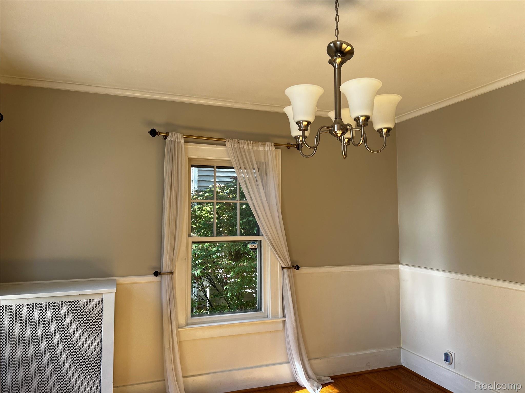 Birmingham City, Michigan 48009, United States, 3 Bedrooms Bedrooms, ,2 BathroomsBathrooms,Residential,Active,209097