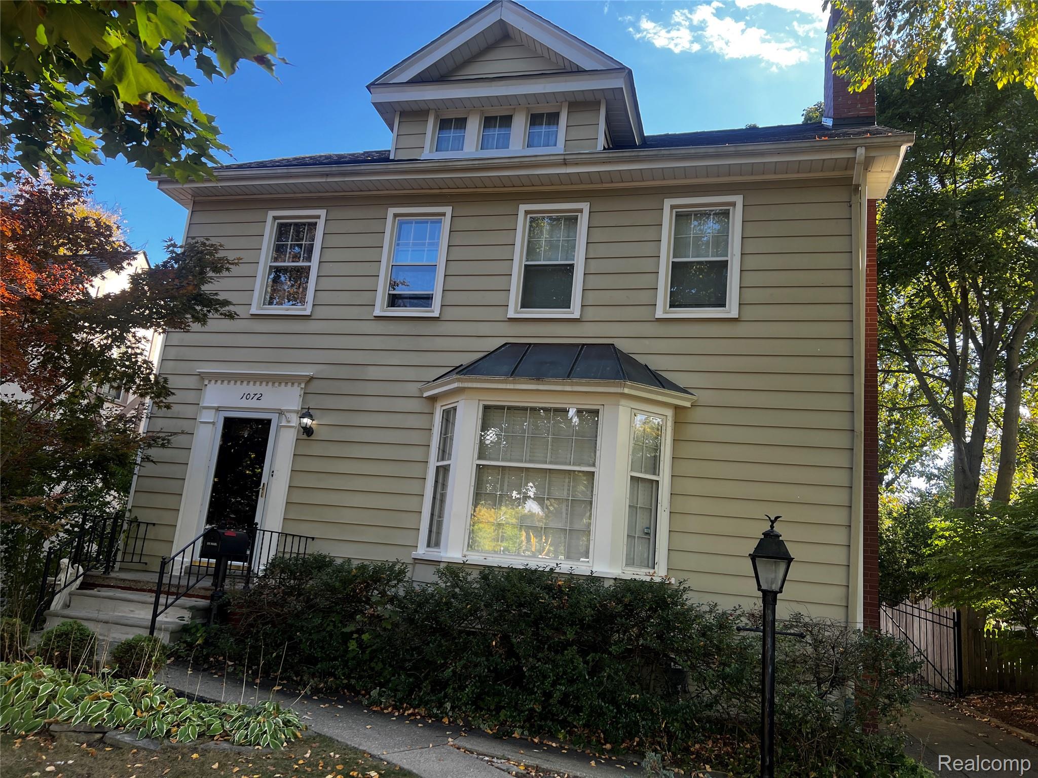 Birmingham City, Michigan 48009, United States, 3 Bedrooms Bedrooms, ,2 BathroomsBathrooms,Residential,Active,209097