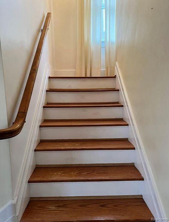 Birmingham City, Michigan 48009, United States, 3 Bedrooms Bedrooms, ,2 BathroomsBathrooms,Residential,Active,209097