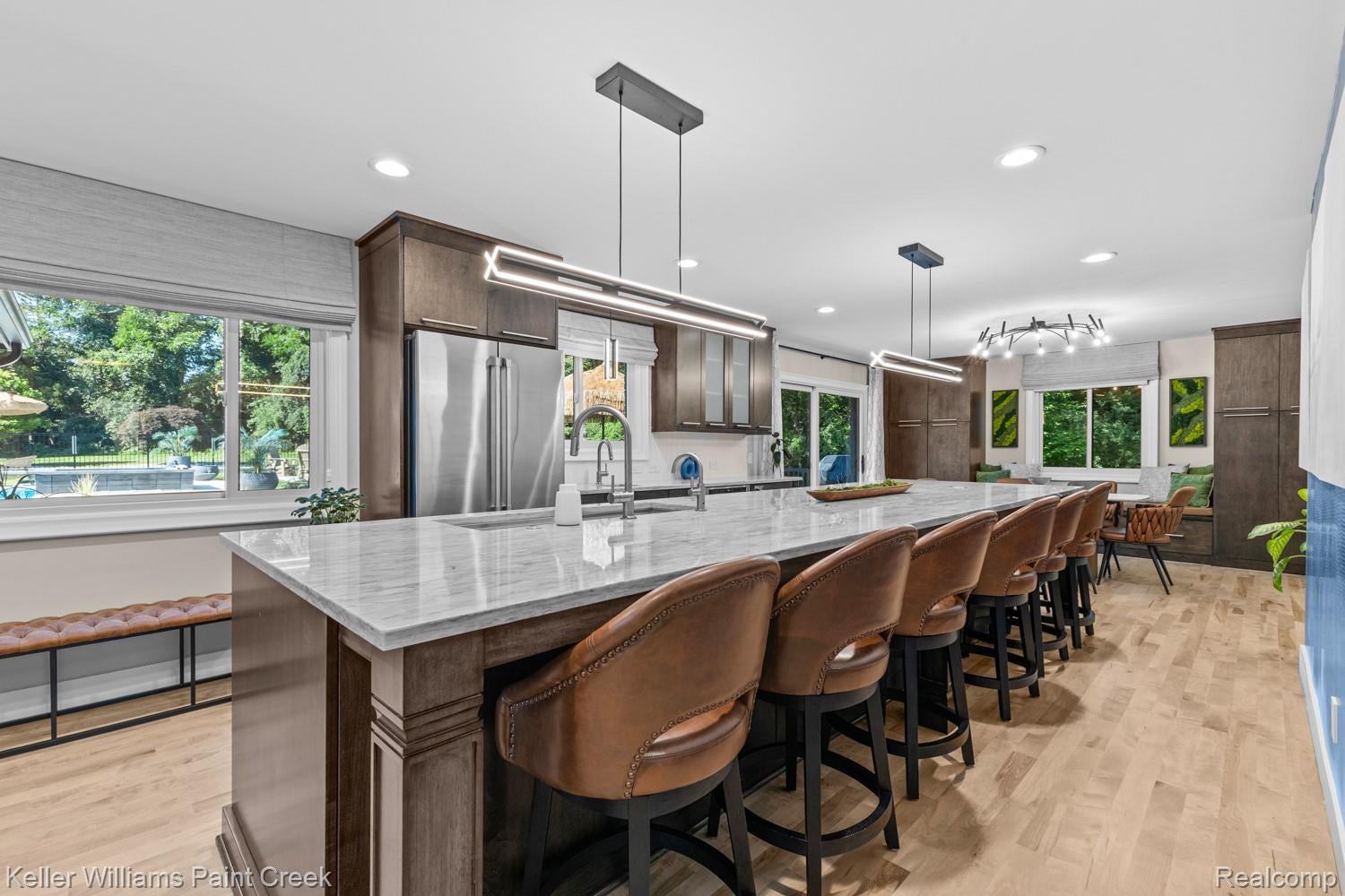 5800 Lockwood Drive