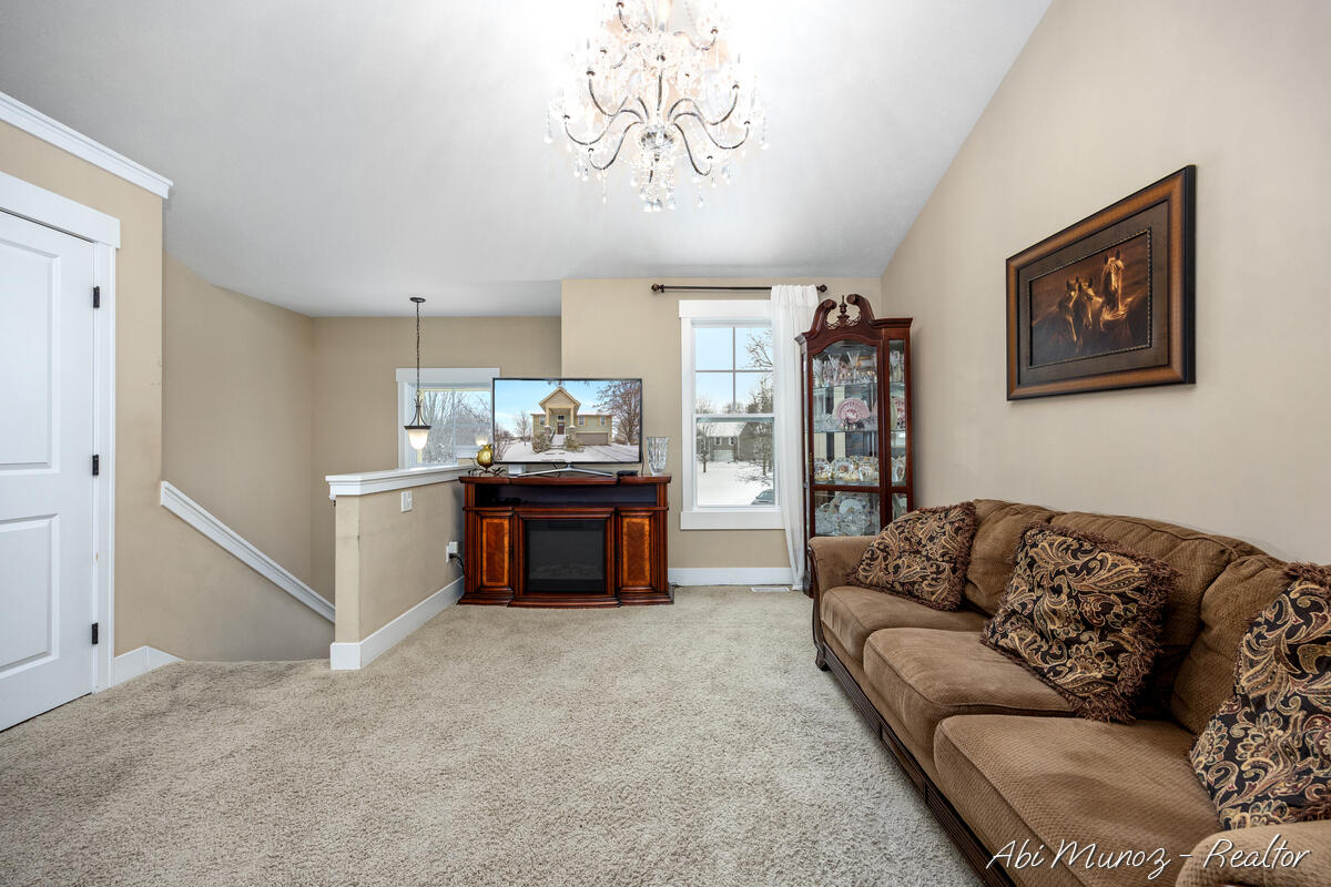 5123 Blazing Star Court SE