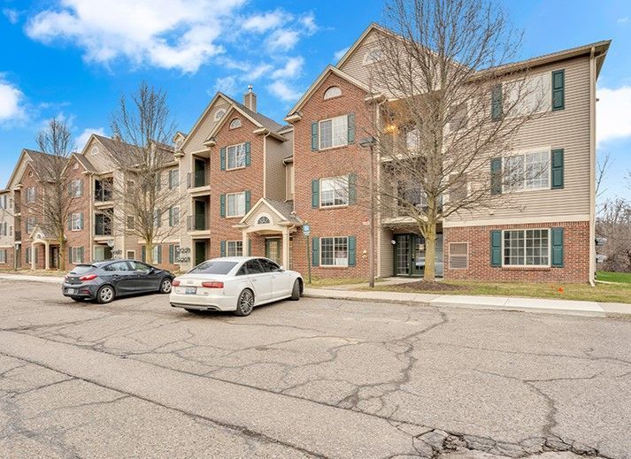 14307 Pinehurst Lane