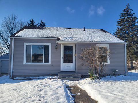 2302 Maplewood Avenue Lansing City MI 48910