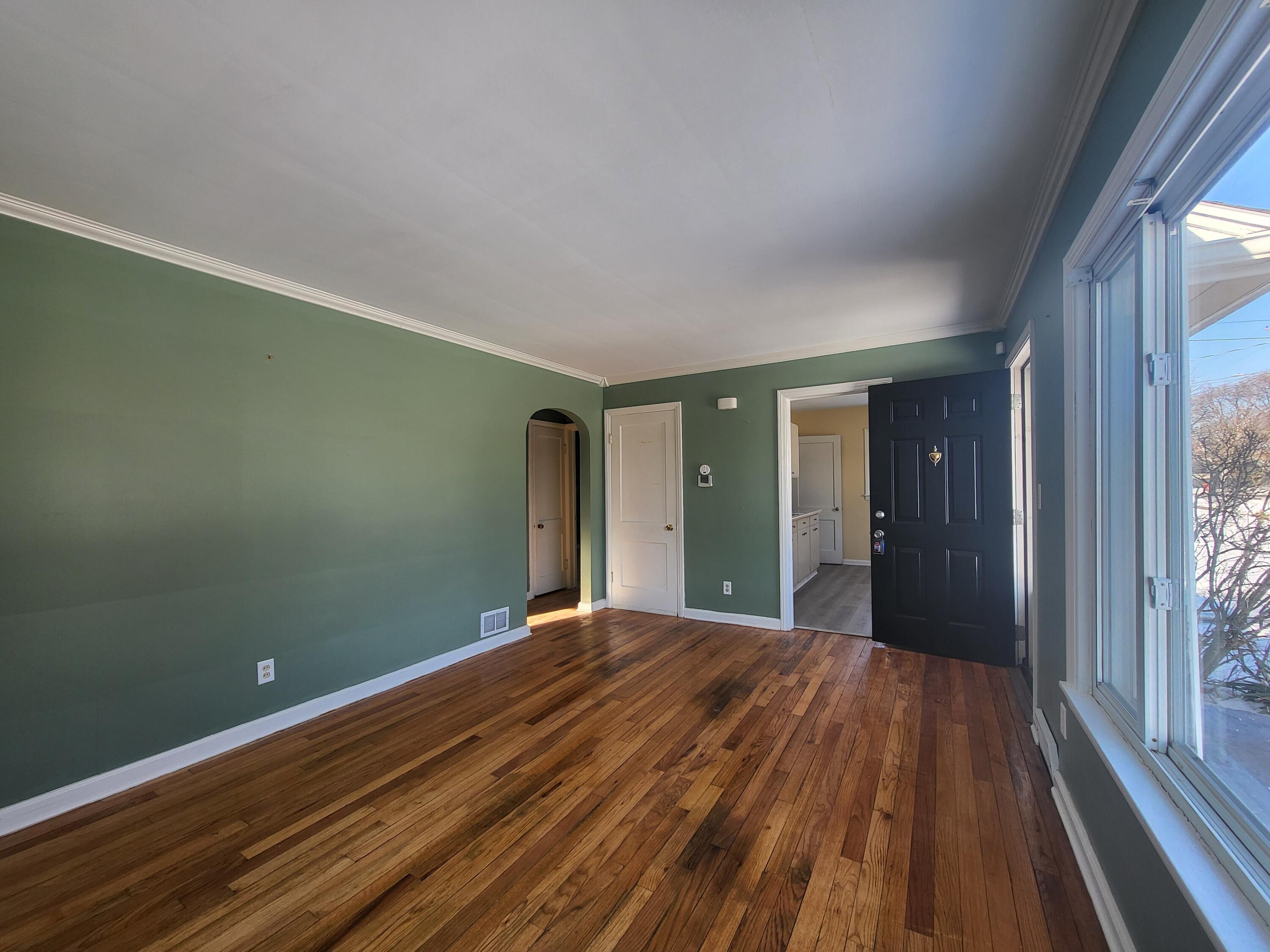 2302 Maplewood Avenue