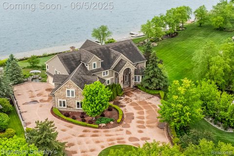 10611 Lighthouse Point Green Oak Township MI 48178