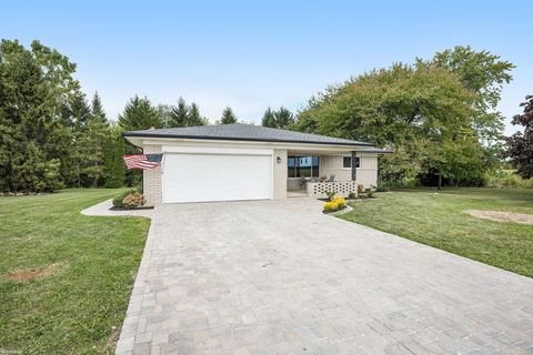 28585 Pratt Road Richmond Township MI 48062