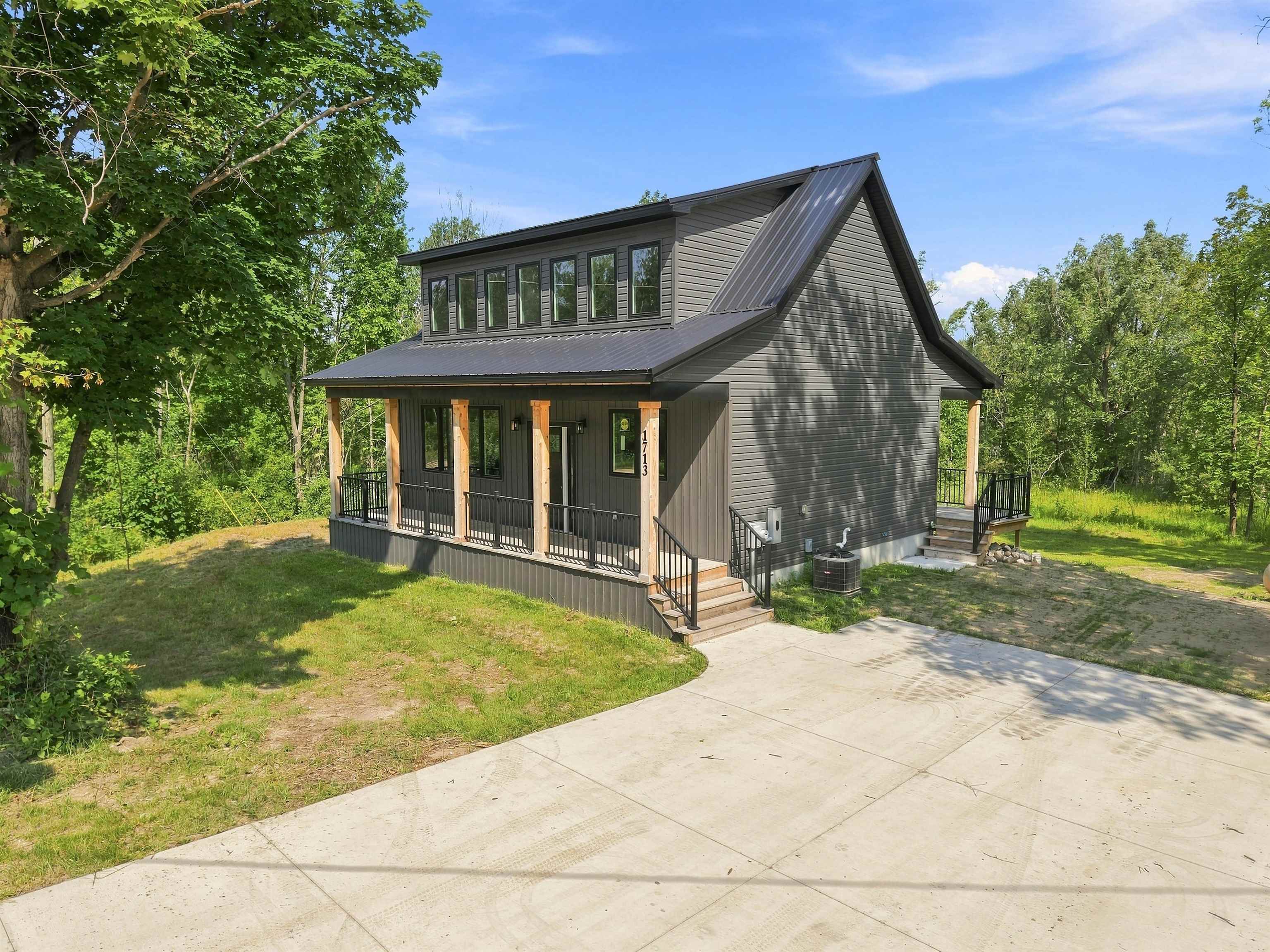 1713 Vanderlip Road