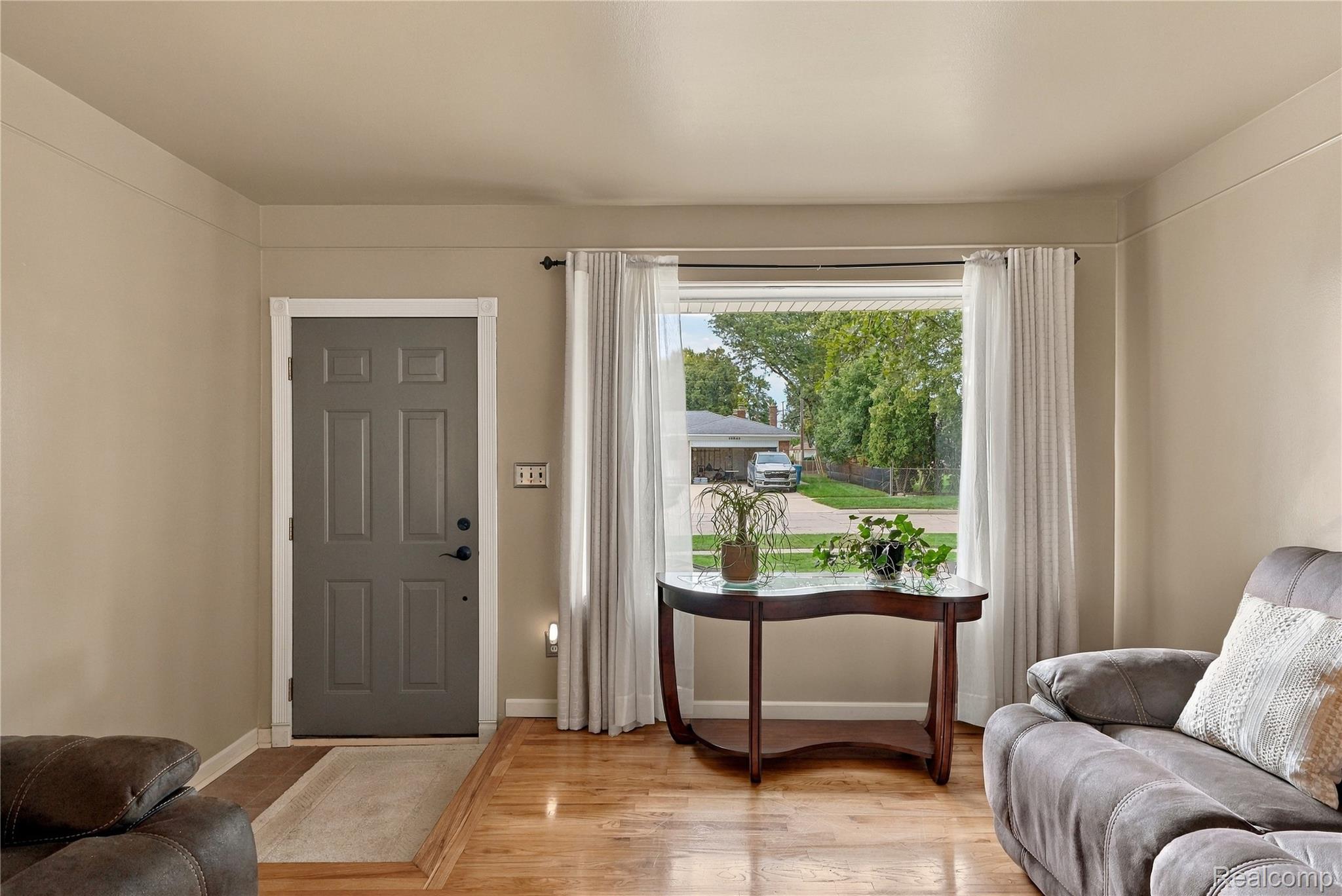 13844 Arnold Drive