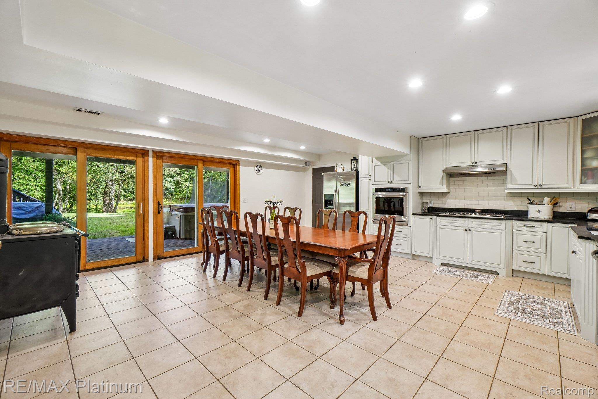 2805 Harmony Lane