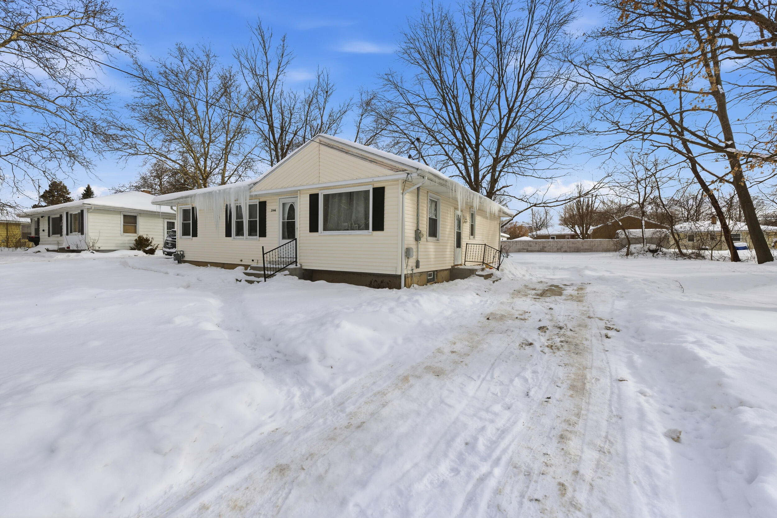 2146 Michael Avenue SW