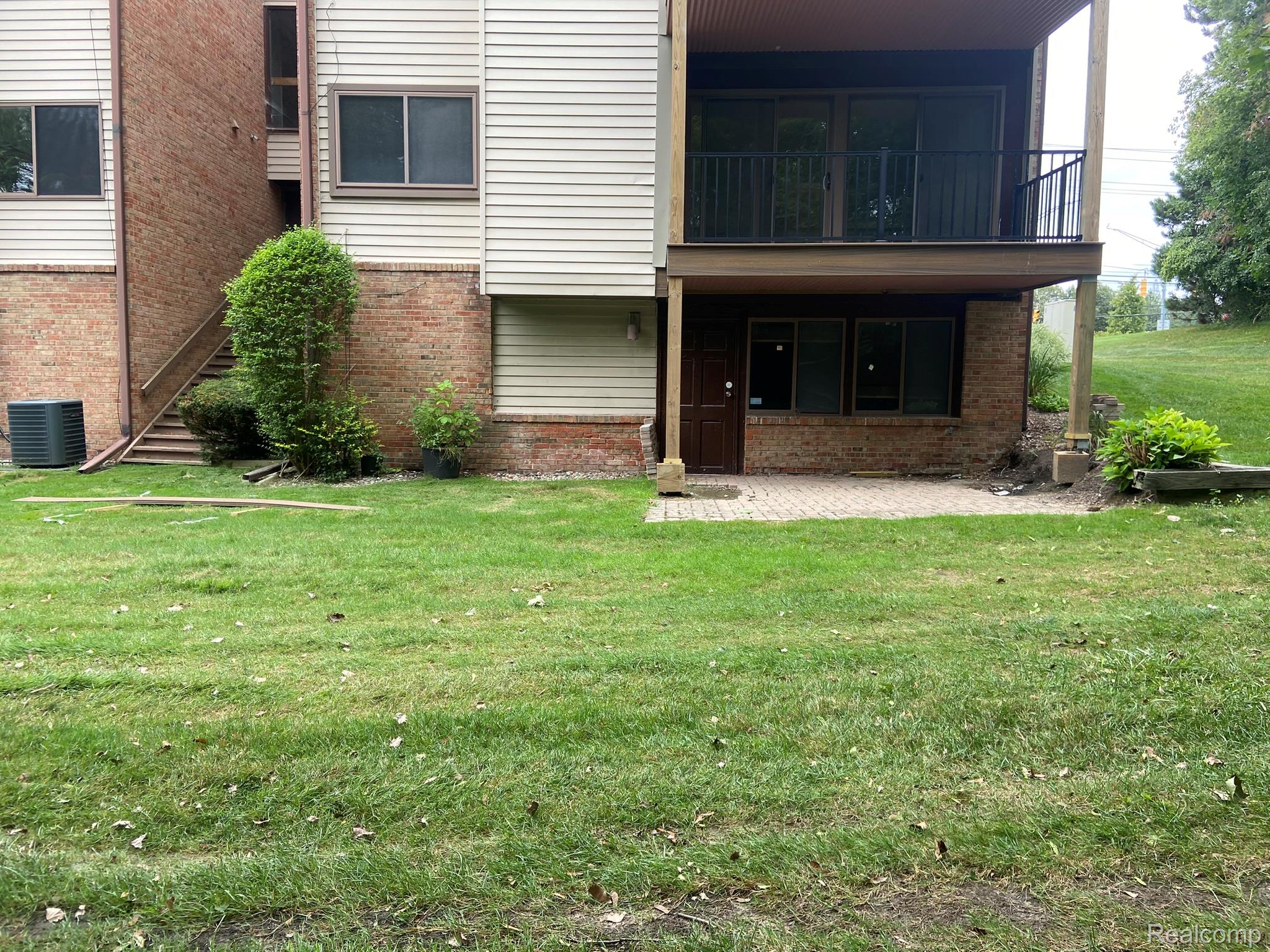 4411 Laurel Club Circle 1