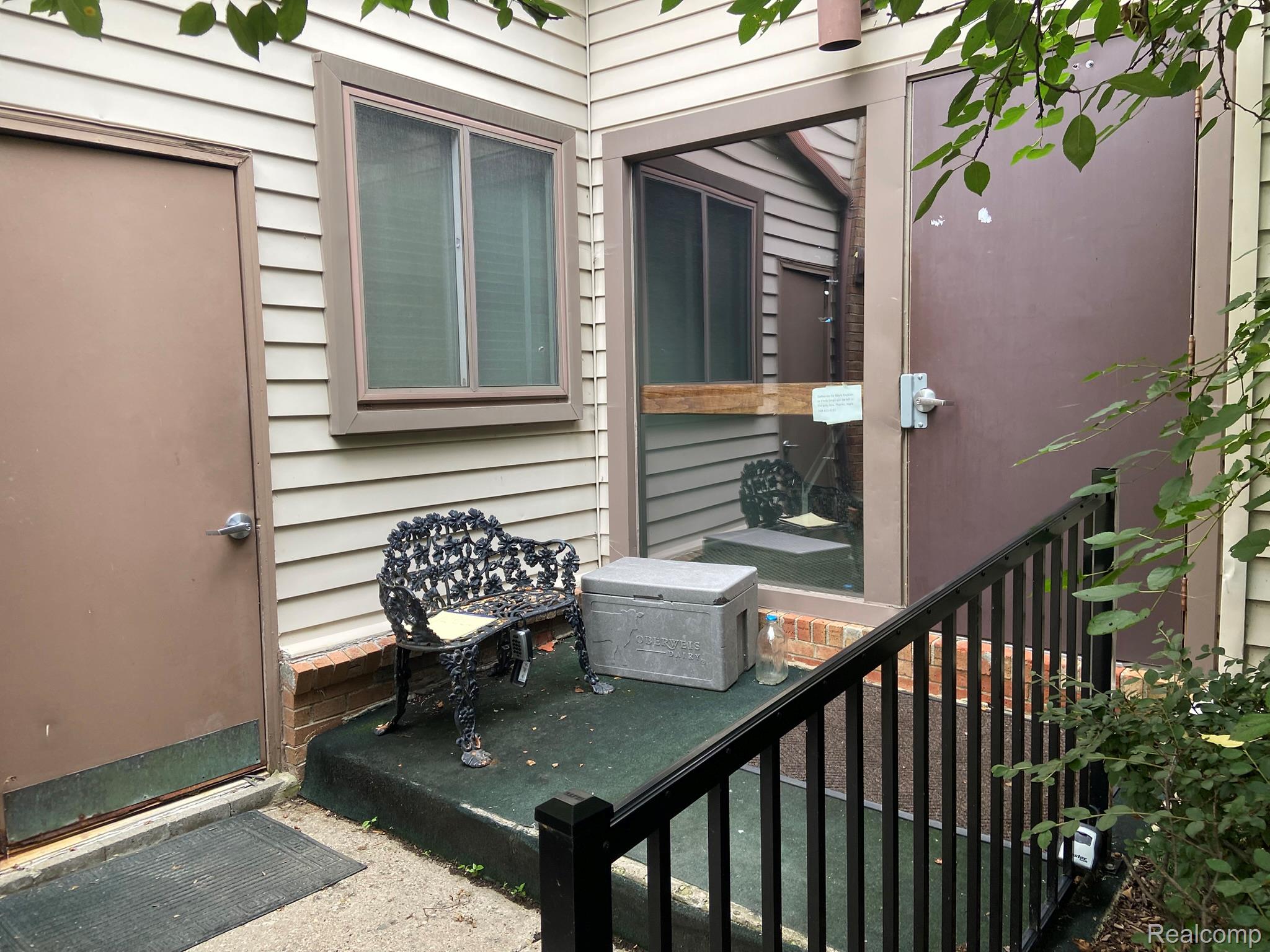 4411 Laurel Club Circle 1