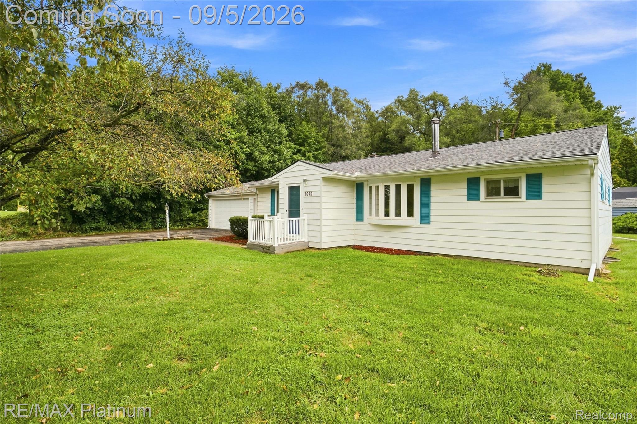 1609 W Dewey Road
