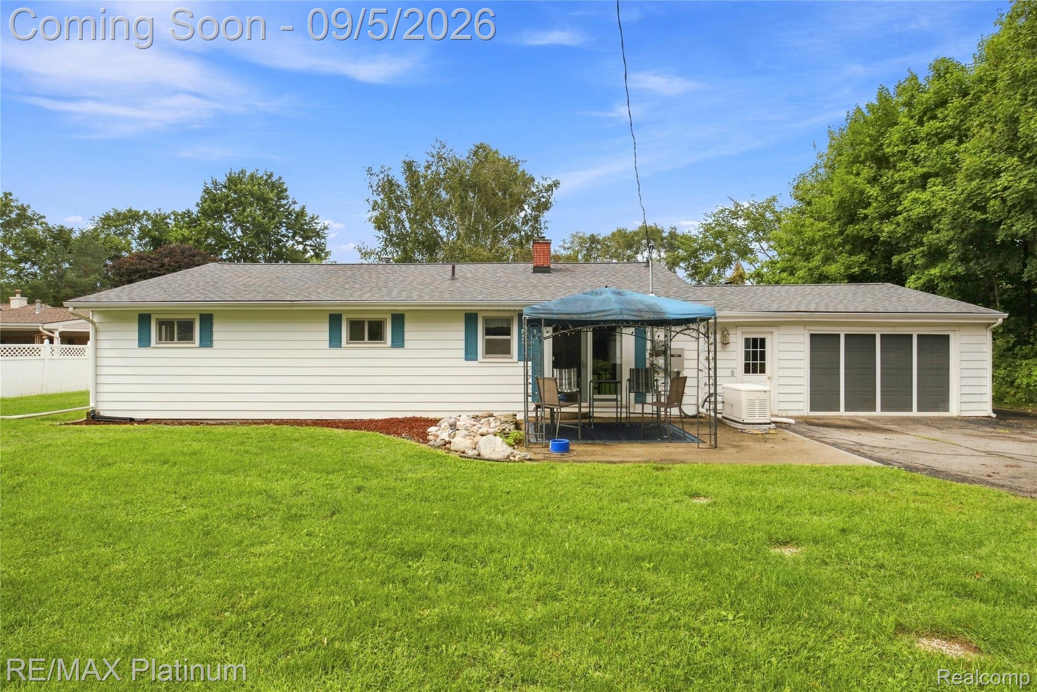 1609 W Dewey Road