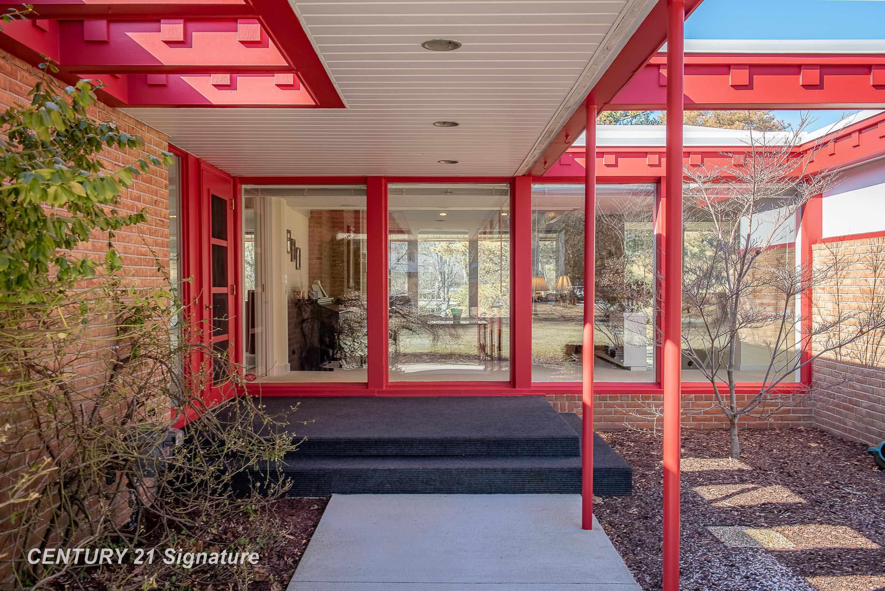 3711 Applewood Drive