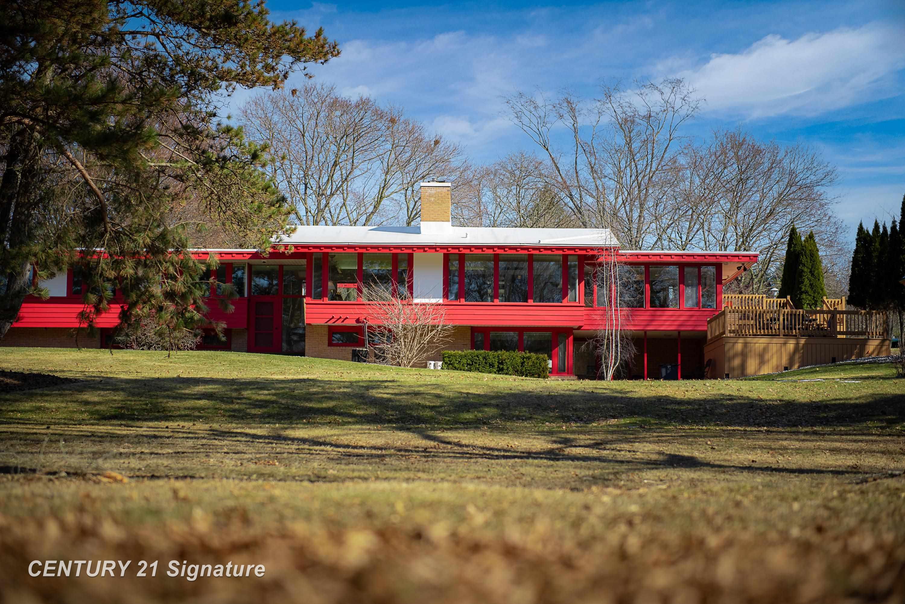 3711 Applewood Drive