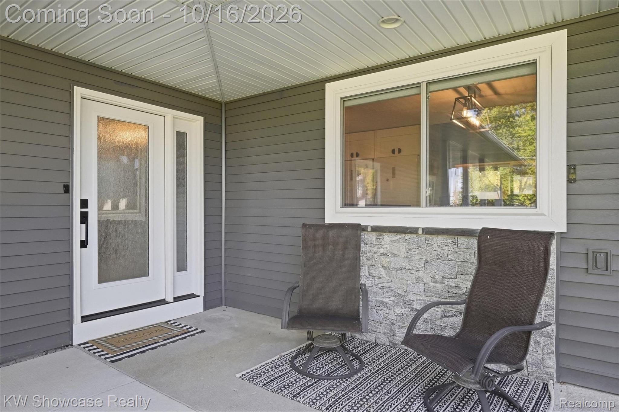 11909 Algonquin Drive