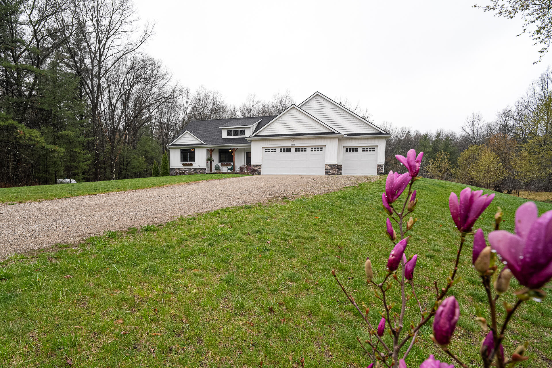 3085 Gusty Oaks Road