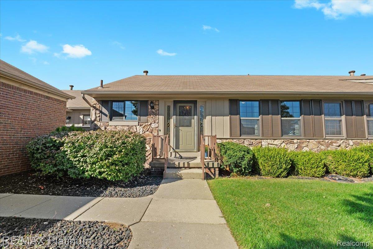 11889 Shenandoah Drive 3