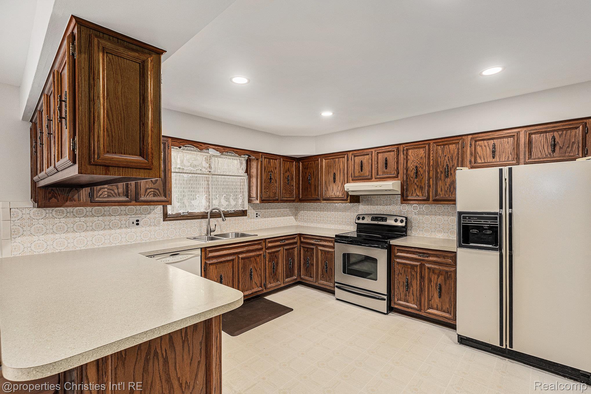 38638 Santa Barbara Street